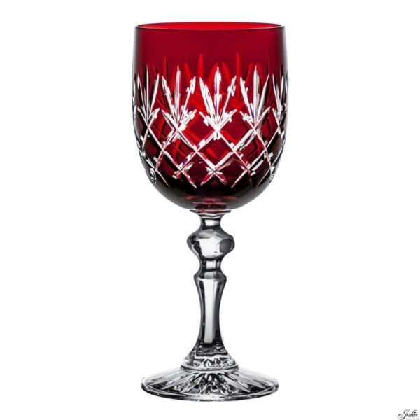 czerwony kryształowy kieliszek do wina ze wzorem typu ananas