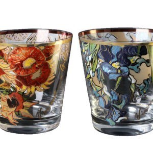 dwie szklanki z obrazami van gogha Słoneczniki i Irysy